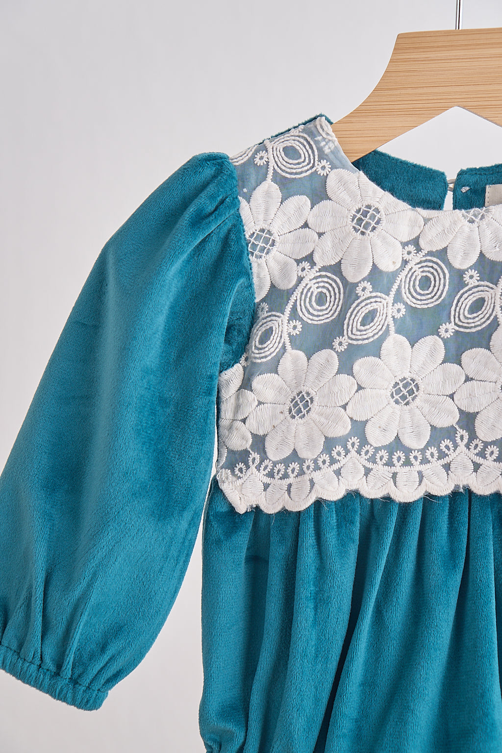 Teal Velvet Lace Bubble